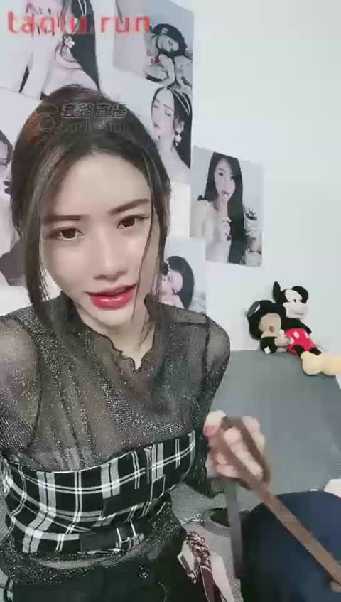 2107.【芷晴S】黑丝长靴暴力高位踢打，耳光，踩脖子【106分钟】【高清】-女神之家
