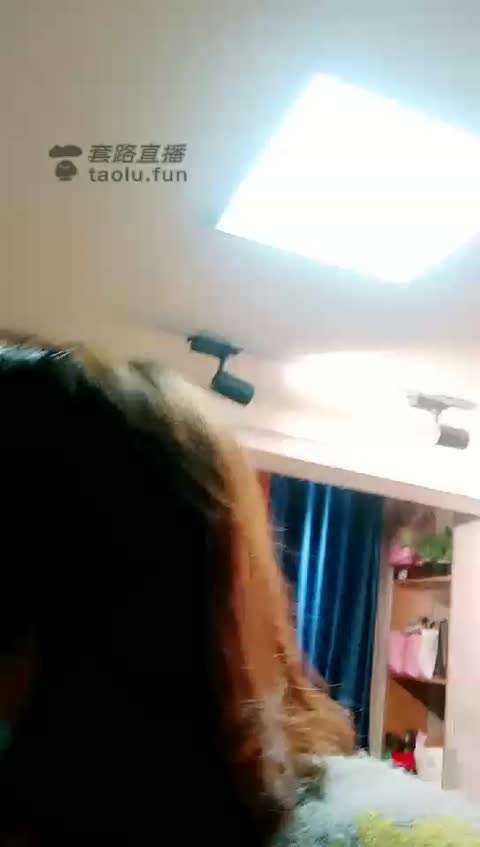 2092.【灵犀女ss】它最喜欢我的脚【56分钟】【高清】-女神之家