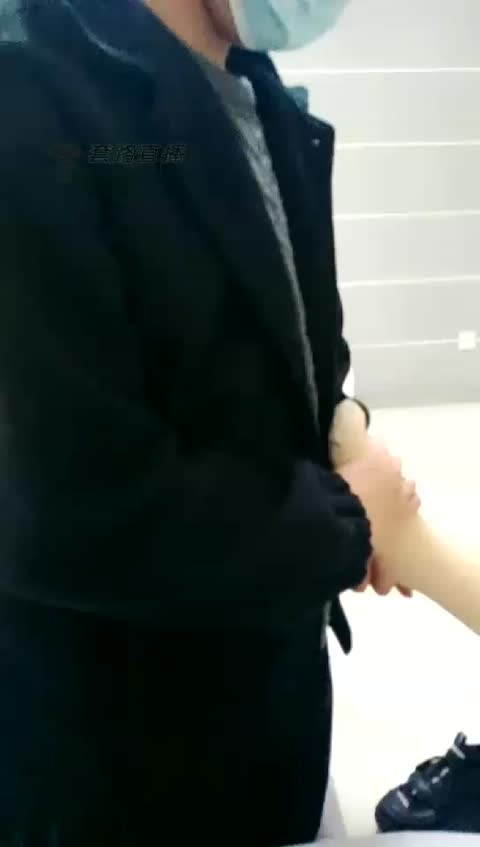 2412.【雅豆闺蜜双S】舔脚【23分钟】【高清】-女神之家