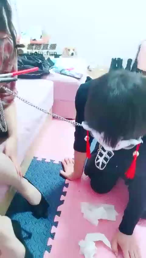 2502.【沐月S】来了个会咬脚的狗【73分钟】【高清】-女神之家