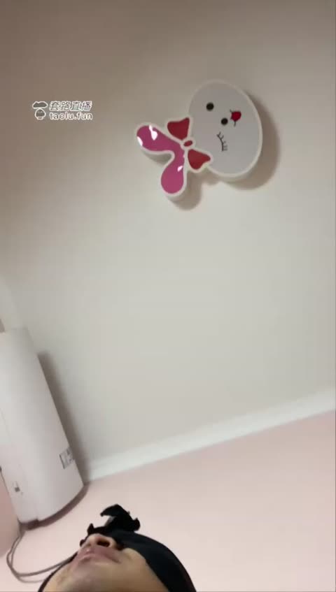 3229.【涵涵S】睡觉家奴伺候黑丝【30分钟】【高清】-女神之家