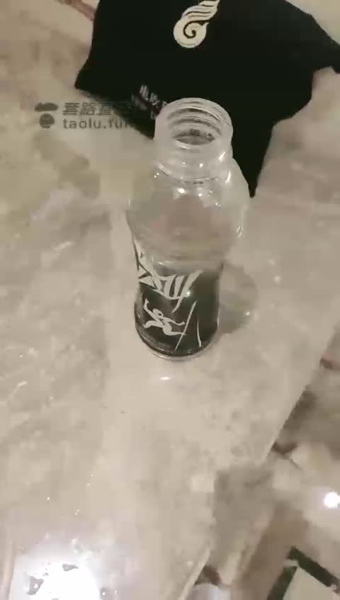 3295.【极品月色】玩游戏舔脚舔鞋底，喝清泉，当厕纸，口舌声音【106分钟】【标清】-女神之家