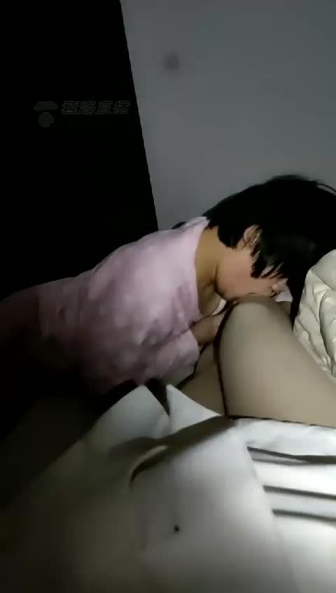 3831.【冰女王】恋足女奴崇拜主人的脚【61分钟】【标清】-女神之家