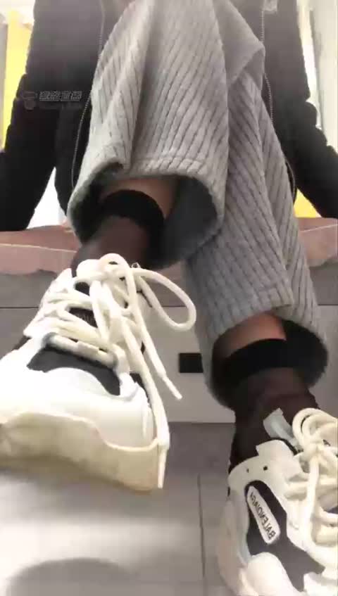 3956.【兰儿小主S】网调-我的绿帽男友，羞辱，勾引【26分钟】【标清】-女神之家