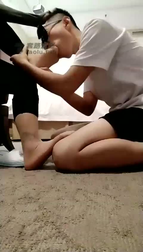 4257.【都市艳主】深喉+足she+舔J【68分钟】-女神之家