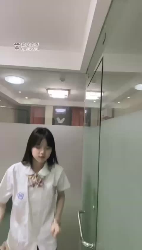 4536.【九玥S】第一视角狗头垫脚，口水，舔鞋，坐脸【158分钟】【标清】-女神之家