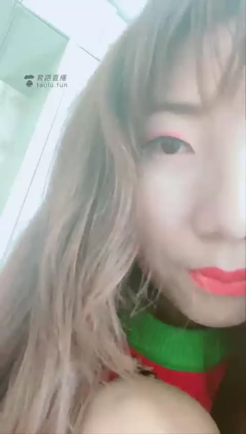 4704.【兔粉粉女皇】第一视角-雪地靴里的短肉丝汗脚羞辱【46分钟】【标清】-女神之家