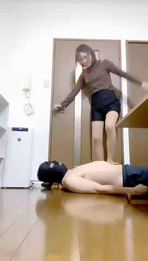 4921.【宇佐木S】家事奴隶第一集（三）【8分钟】【标清】-女神之家