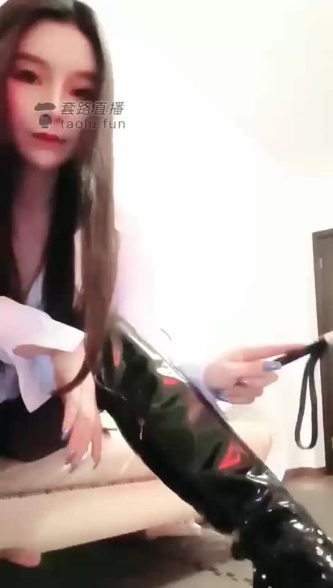 5088.【十三姨】踢裆耳光口水踩踏羞辱【46分钟】【标清】-女神之家