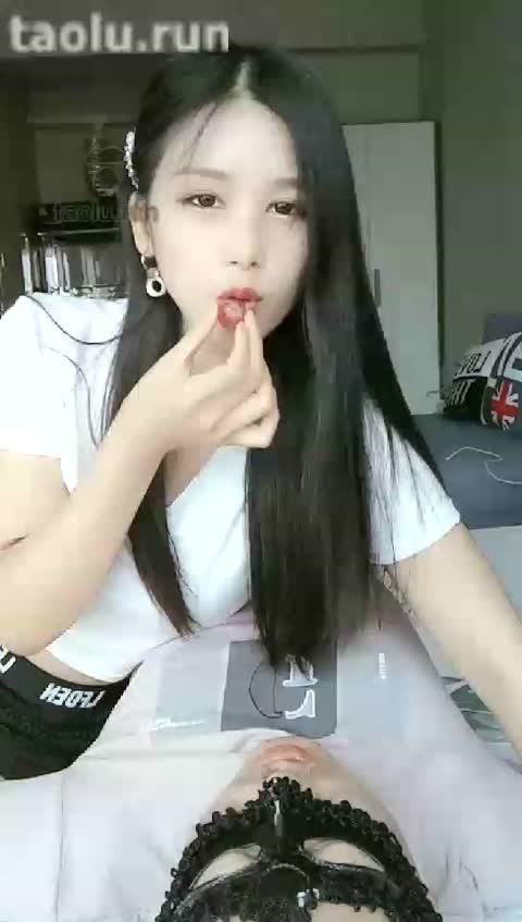 Luke露可 口水喂食男教师第二弹-女神之家