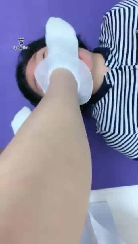 歌迪丝 高清 三婶和我的白棉袜-女神之家