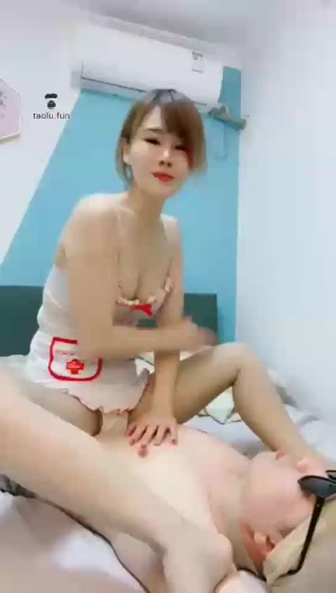 美丝大大 理疗医师手撕猥琐阔老板-女神之家
