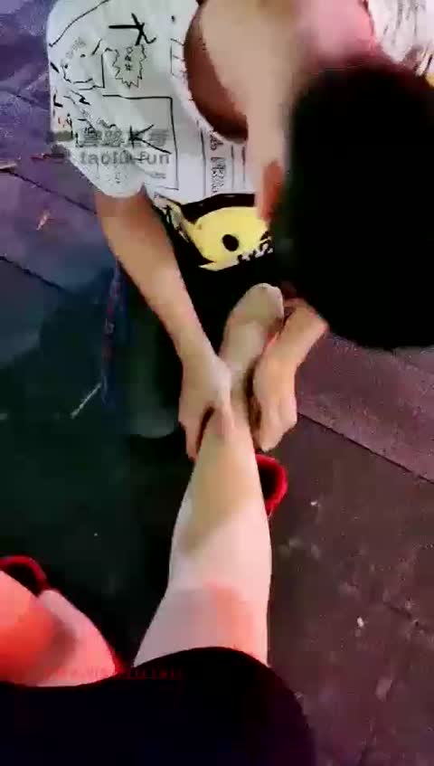 郭照Queen 晚上户外 遛狗 玩乐-女神之家