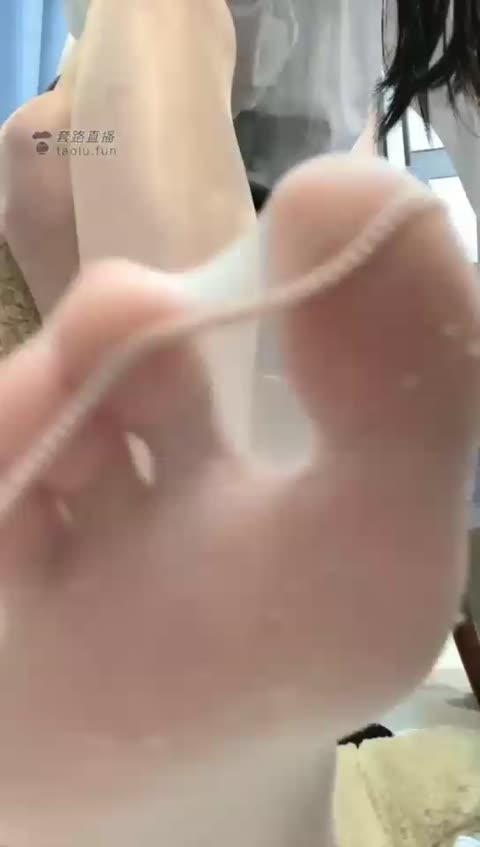 阿月 第一视角红绿灯辱骂 丝足脚底诱惑-女神之家