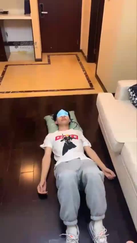 model凤爷 帆布鞋臭黑丝暴虐学生狗-女神之家