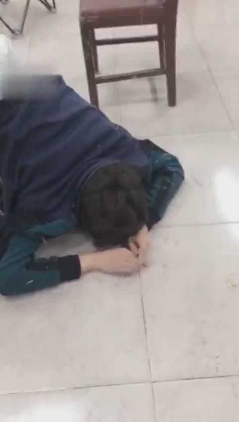 Verin维因 殴打在画室勾引闺蜜的渣男-女神之家