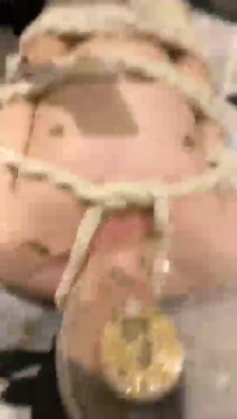 伊茜和鸢葵 重口味  大量轮流呕吐-女神之家