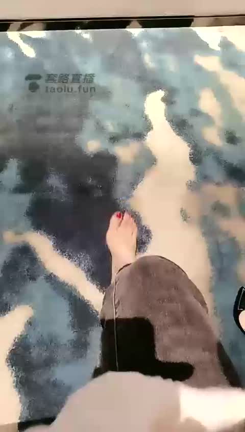 多多 虐乳 耳光 脚垫 上）-女神之家
