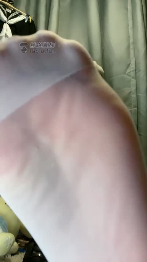 芃芃大人 鞋底羞辱 白丝 呼吸控制 榨精-女神之家
