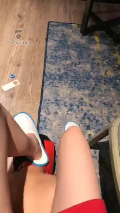 广州楚楚 调教恋足奴-女神之家