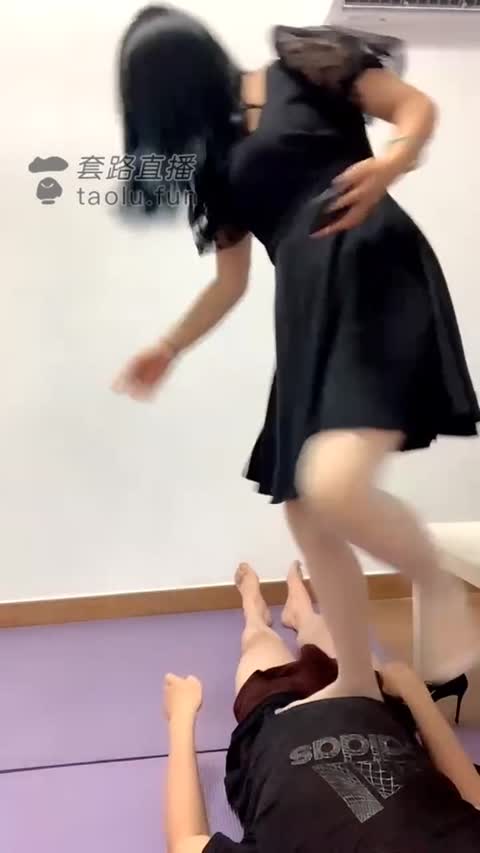 暖暖 中午调狗狗-女神之家