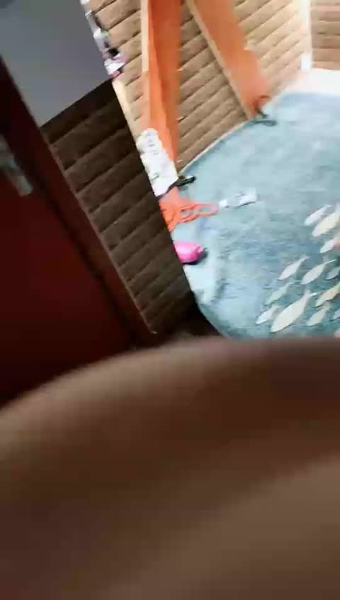 东营天香百合 清理鞋底 舔脚 虐乳 麻花泡生水-女神之家