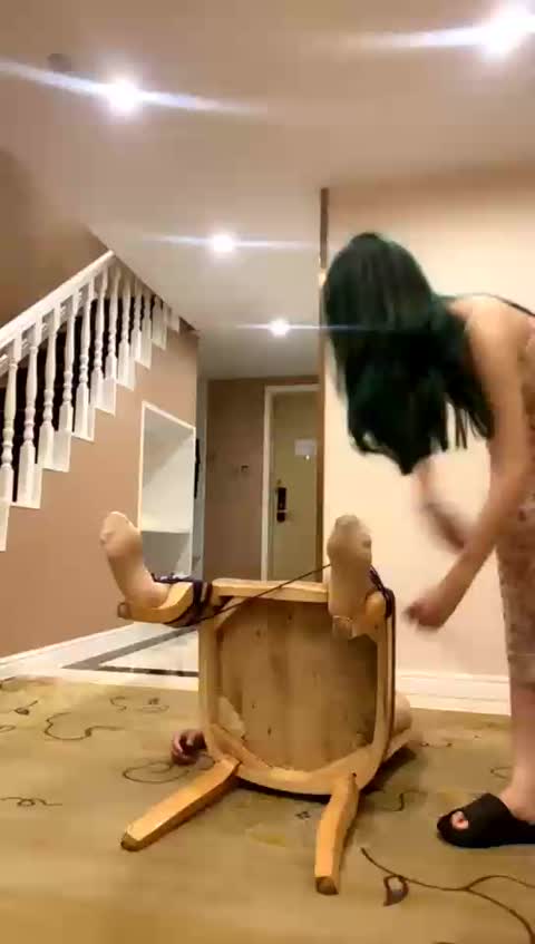 弯弯小阿姨 人体坐垫-女神之家