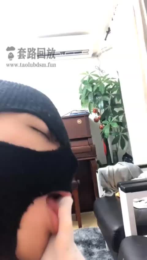 婉婉 长袜调狗 脚耳光坐脸-女神之家