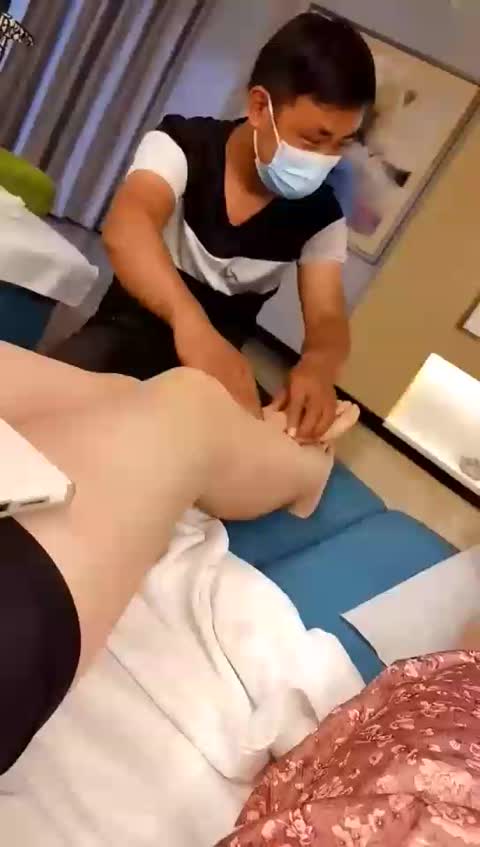 糖糖在成都 开发素人足疗店喝圣水 第一部-女神之家