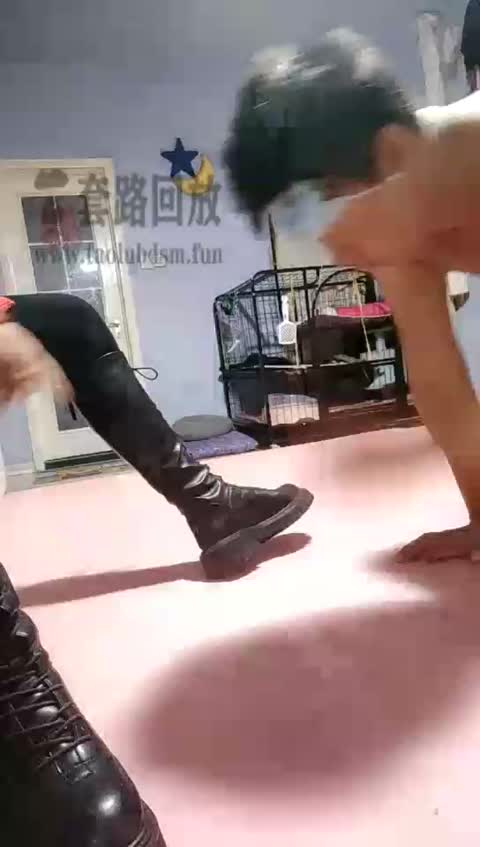 Audrey雪儿 重刑 贱狗不听话 马丁靴 黑长靴 全身踢打-女神之家