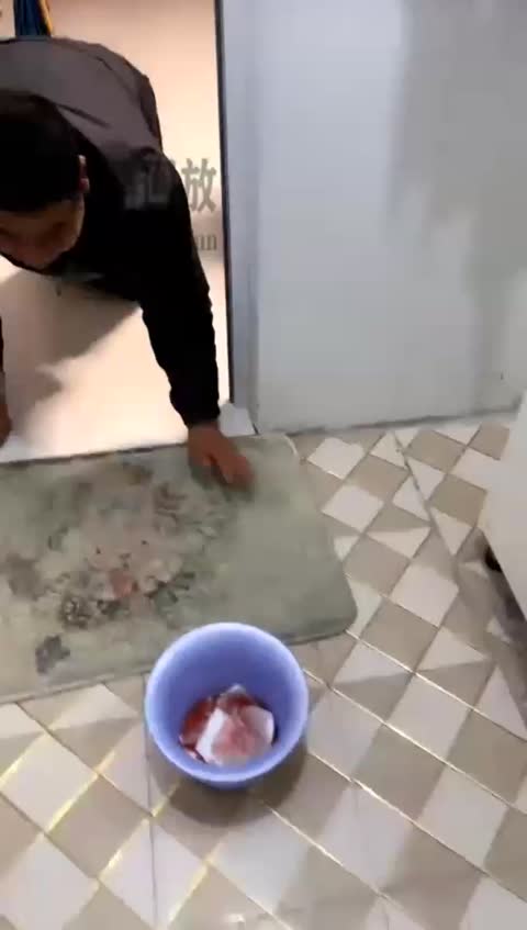 灵汐 狗儿子来喝妈妈的红金圣水-女神之家