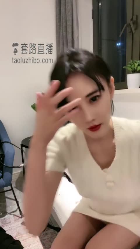 千条姐 挑战4升大桶圣水 喝到窜稀-女神之家