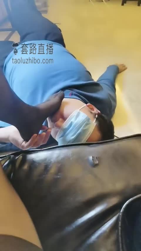 双子姬 舔了一小时还意犹未尽 黑丝与狗-女神之家