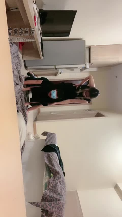 沐清忧 男同事被我玩坏了-女神之家
