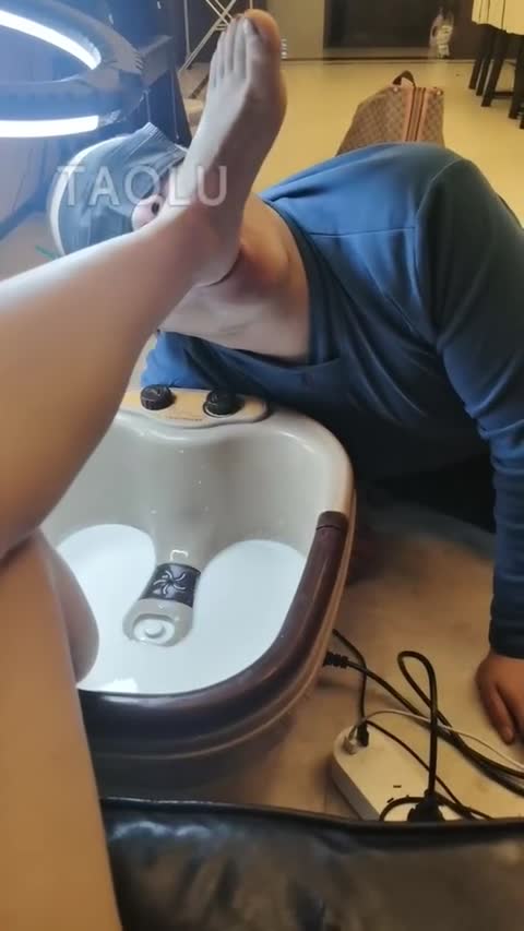 双子姬 家奴又来伺候-女神之家