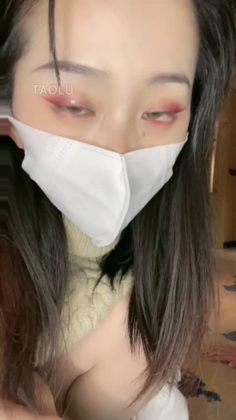 晚晚 数据线鞭子暴打-女神之家