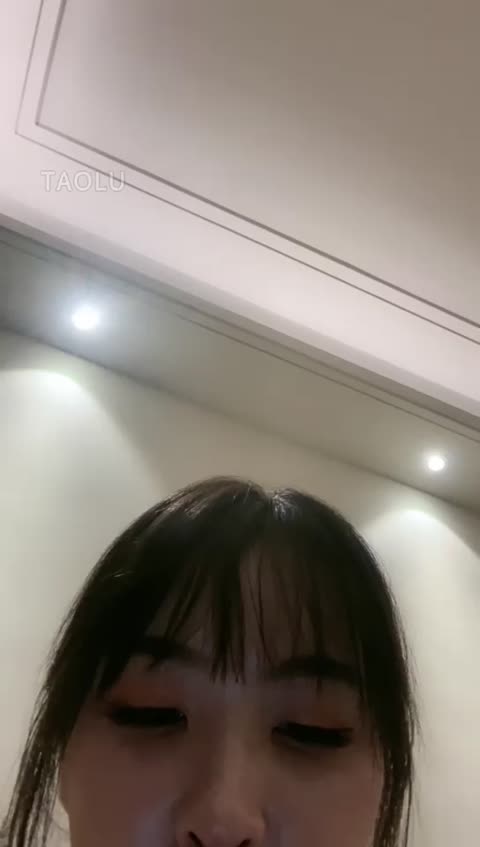 路子 高跟鞋踩踏 玩弄乳头-女神之家