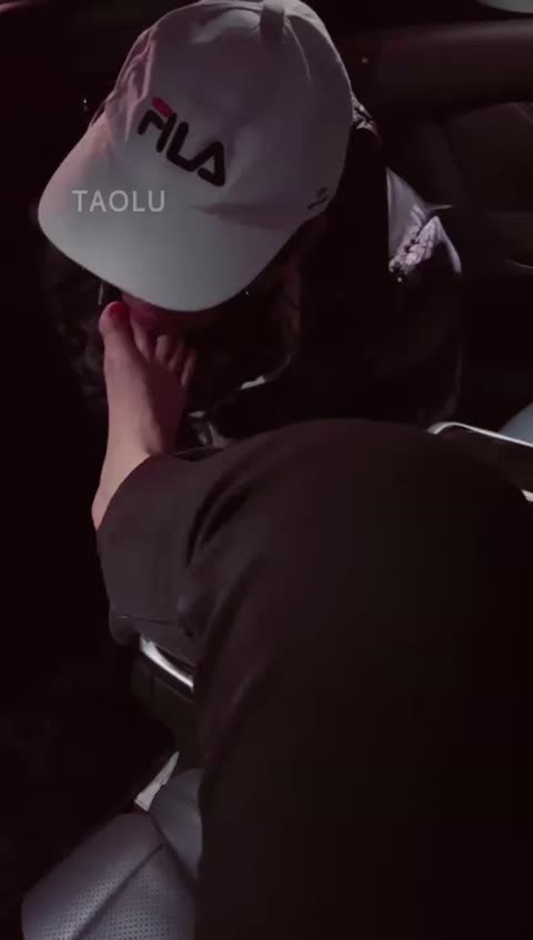 西竹 一个深夜犯贱的小奶狗-女神之家