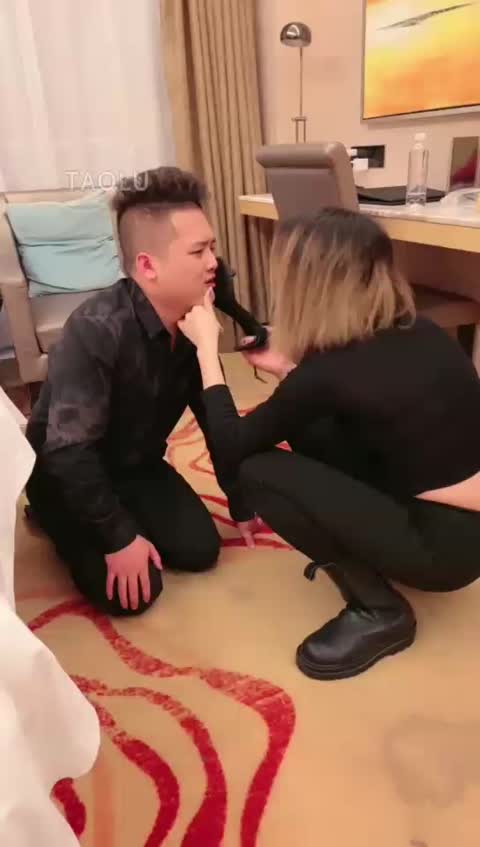 莫妮卡 玩妈宝男前任-女神之家
