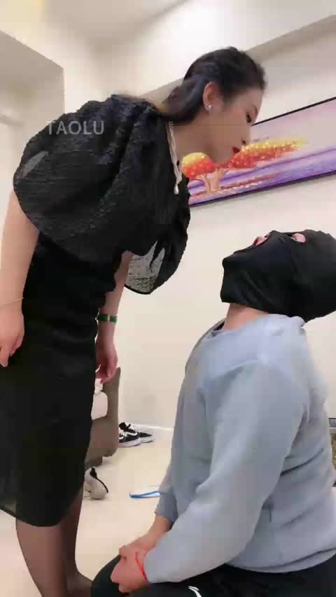 鑫儿 躲不过石榴裙和温柔乡-女神之家