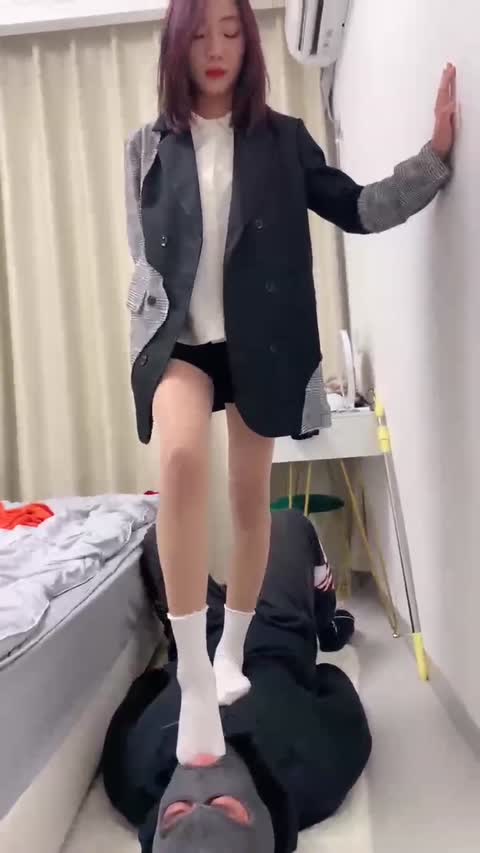 术术 调教大学生-女神之家