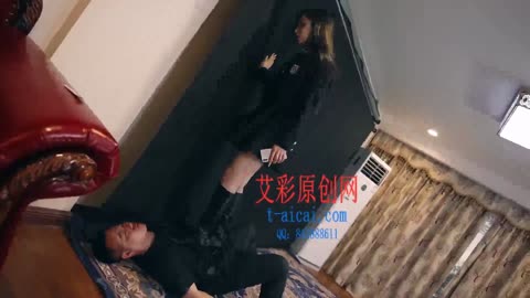 星奈 长筒靴 暴踩跟踪狂-女神之家