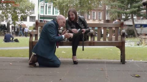 HUMILIATION_–_CRUEL_ENGLISH_FEMDOM_–_VERY_PUBLIC_FOOT_SLAVE_–_FULL-女神之家