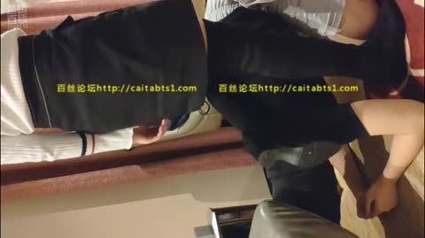 1713307046115_恋兮情侣主 贱奴伺候主人-女神之家