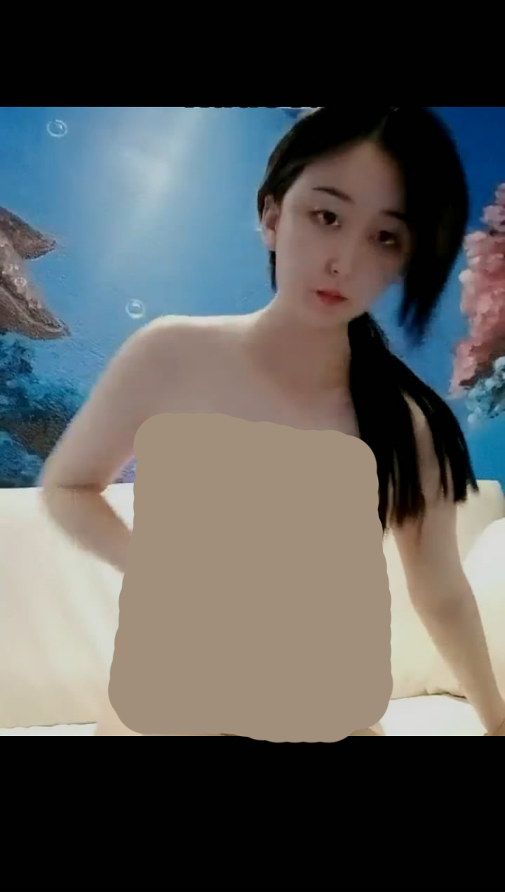 国产，漂亮性感女主训练调教女奴跨下多姿势舔侍奉