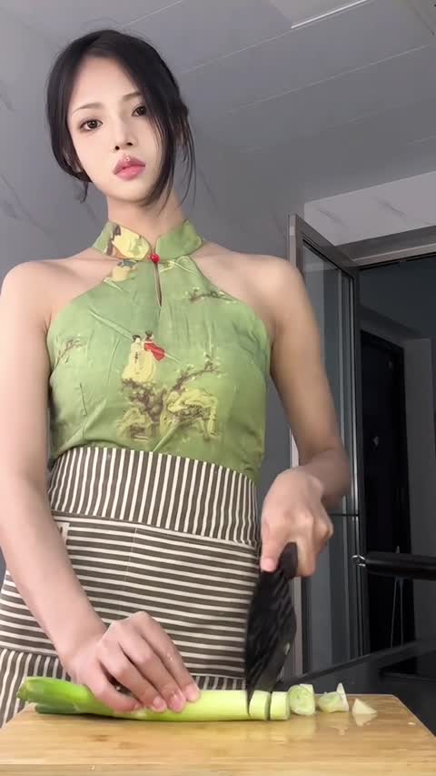 1727896334151_糖醋李脊-女神之家