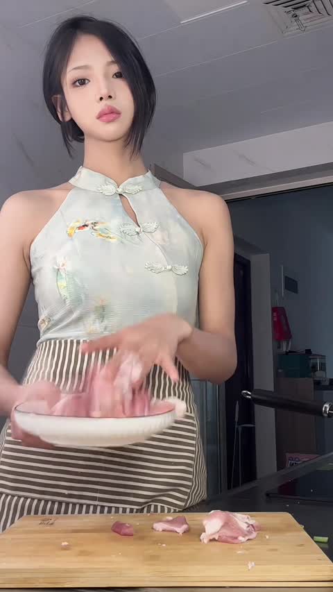 1727897349478_糖醋李脊-女神之家